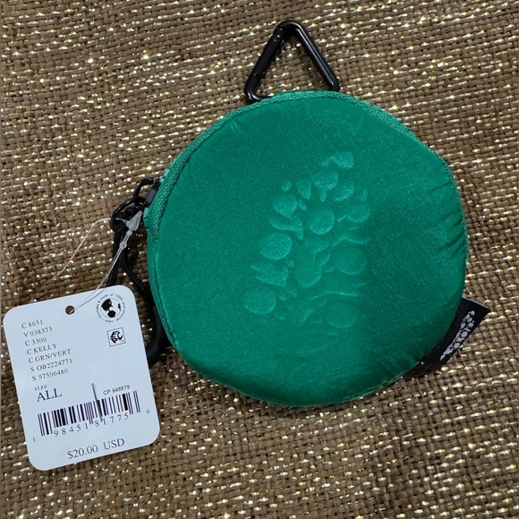 FP Movement Essentials Only Pouch in Green NWT - Picture 2 of 3